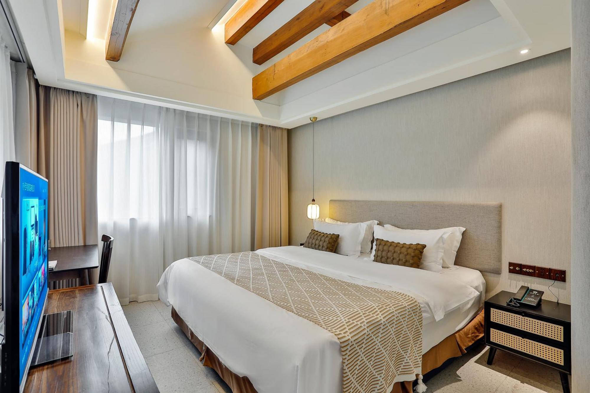 Yurong West Lake Cottage Resort Hotel Hangzhou Exterior photo